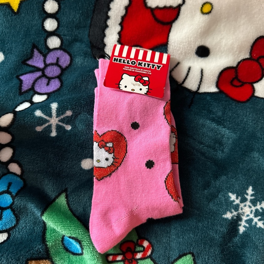 Hello kitty valentines socks